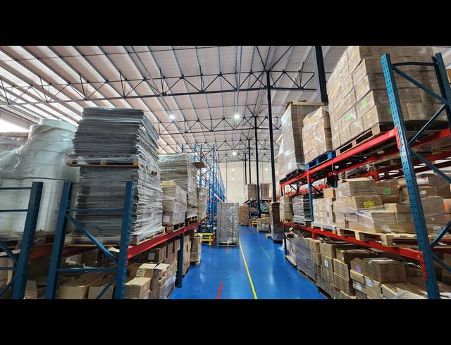 3,234M² WAREHOUSE TO LET IN COSMO BUSINESS PARK